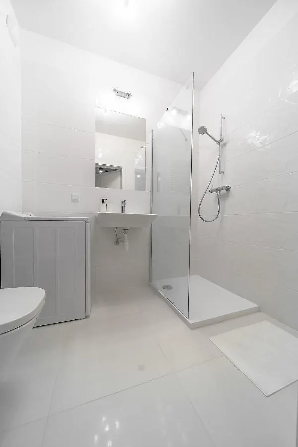 Cozy And Spacious-Golden Apartment-City Center&S42 Warsaw 0*,